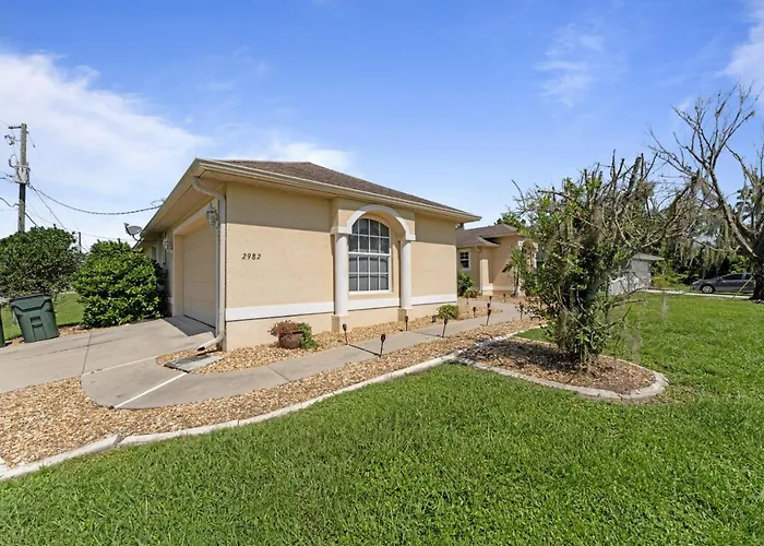 Cozy Escape: North Port 3Br With Heated Pool