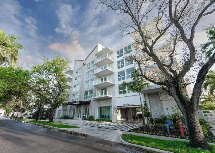 Lux 3Br City-View Retreat In Hollywood, 5Th Floor
