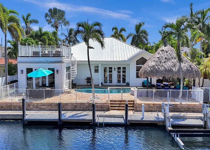 Stunning Waterfront Villa In Boca Raton