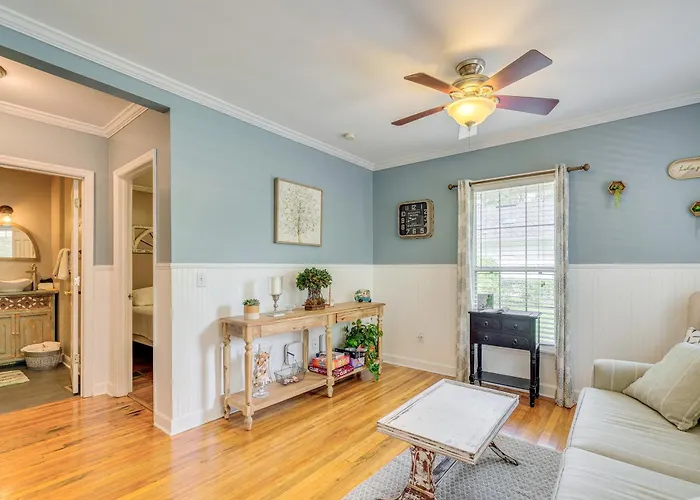 Walk To Mount Dora Historic District: Cozy Home!