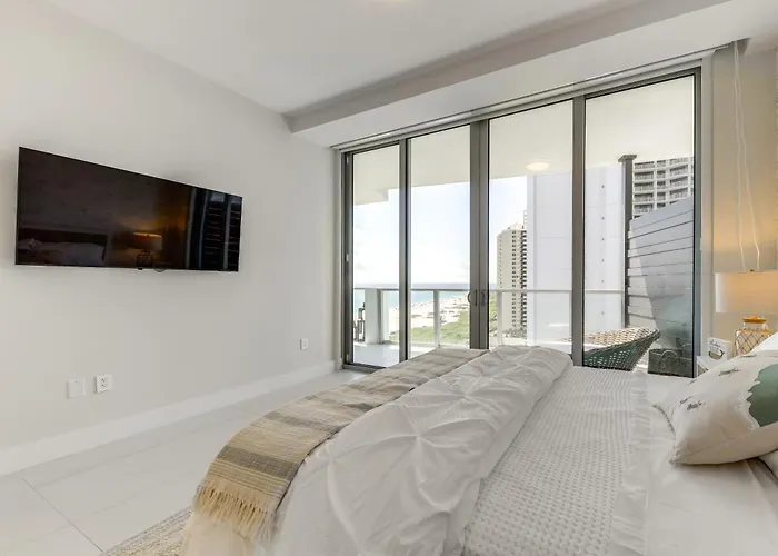 Ocean Views & Pool Access: Riviera Beach Condo!