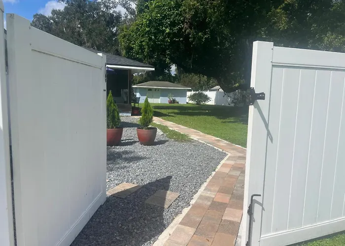 Peaceful Florida Studio