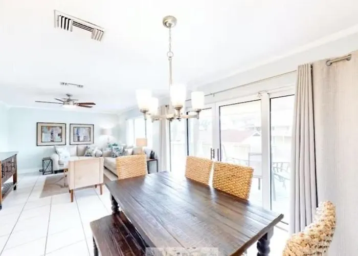 Regency Cabanas Unit E6