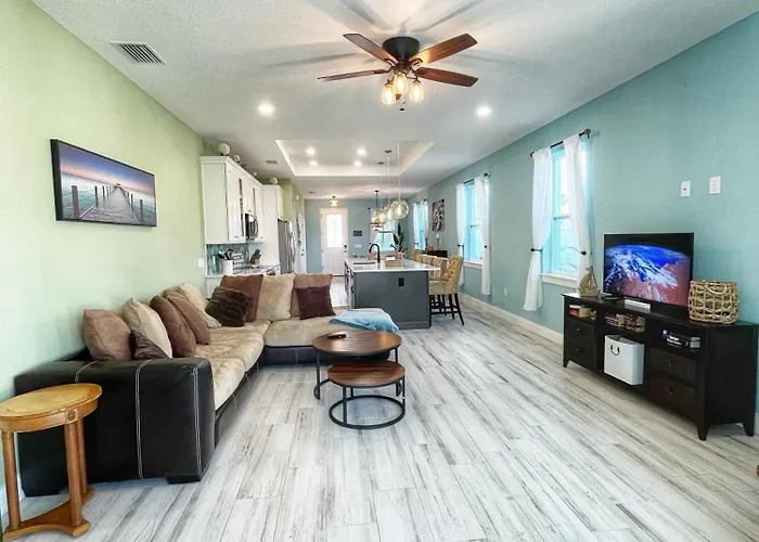 Delux 3Br House With Pool 3 Minute Walk To Beach