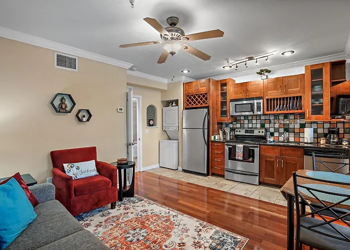 Zen Oasis Chic 1Bd Steps To Dtsp