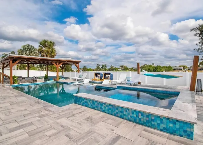 Tranquil Retreat Heated Pool, Spa, & Pool Table
