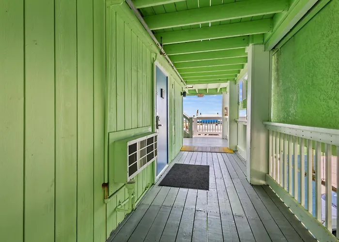 Fort Pierce Oceanfront Inn- Suite- King Bed #6