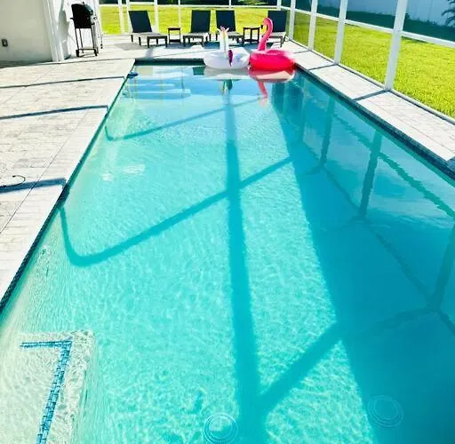 Coral Breeze - Remodeled Pool Game Room For 8!