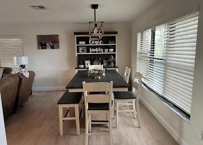 Water Water Water - Newly Renovated 3Br, 2 Bath Canal Front Home In Punta Gorda Isles