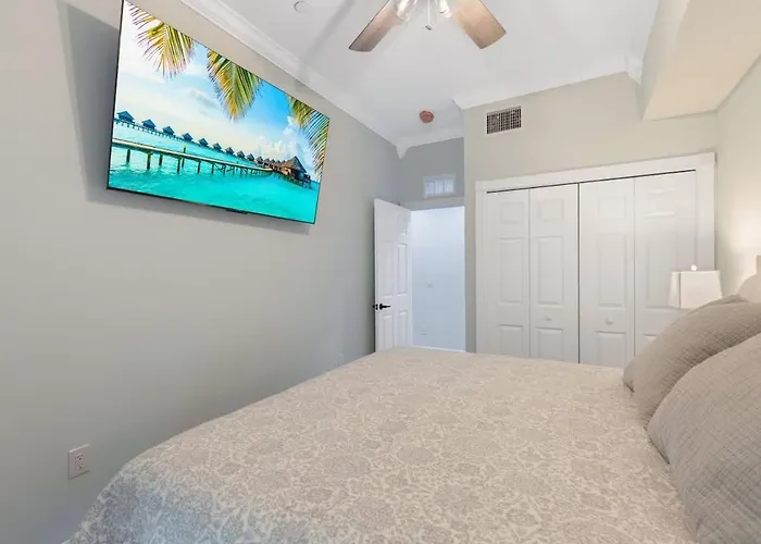 Waterside Condo In Sebastian