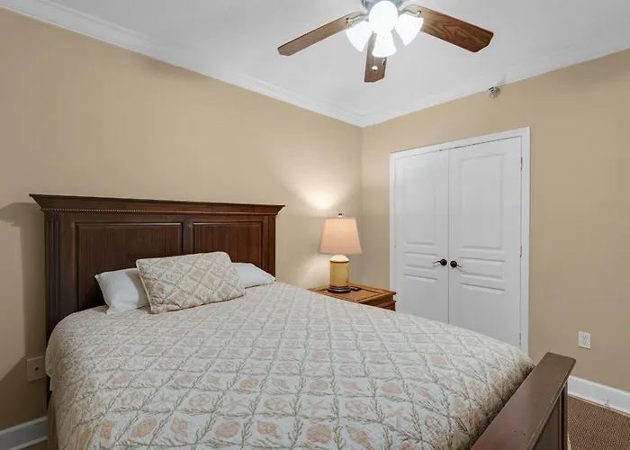 Emerald Isle Unit 202
