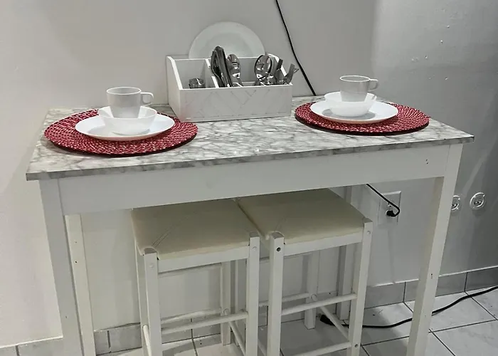 Private Studio In West Hialeah