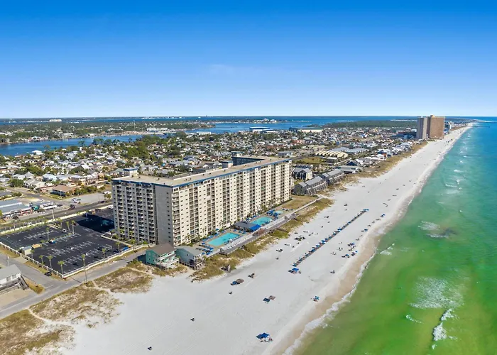 4 Loungers 2 Umbrellas Inlc Peak Season Beachfront