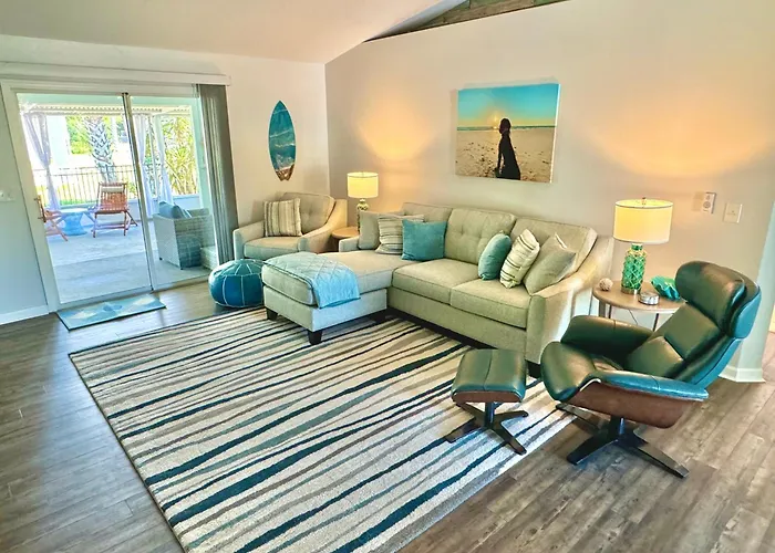 Coreys Coastal Beach Getaway