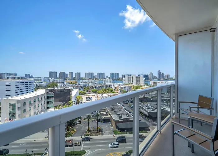 9Th Floor Suite At Trump Int Resort Sunny Isles