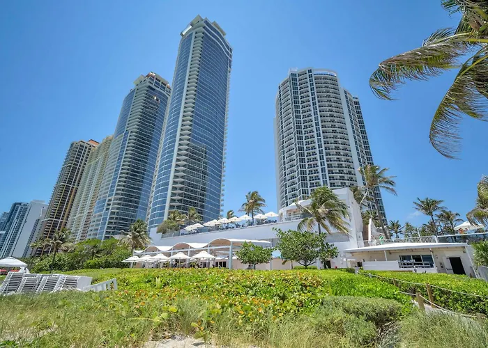 9Th Floor Suite At Trump Int Resort Sunny Isles