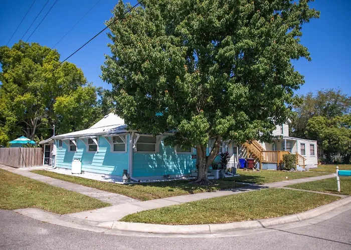 Family Home With Private Pool Yard Only 24 Mi To Disney