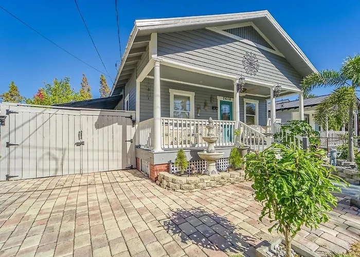Tampa Ybor Bungalow