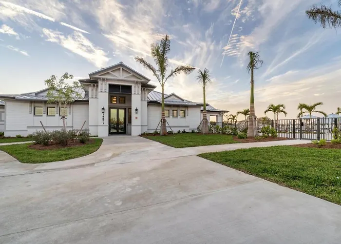 Luxury 3-Bed Condo 5879 At Heritage Landing Golf Club