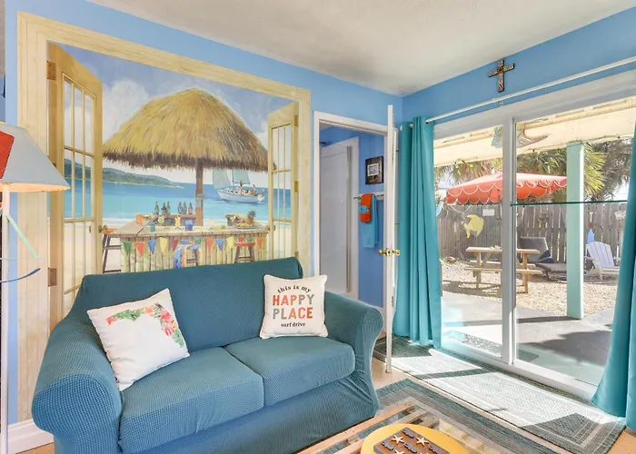 Pcb Studio W/ Private Patio: Steps To Beach!
