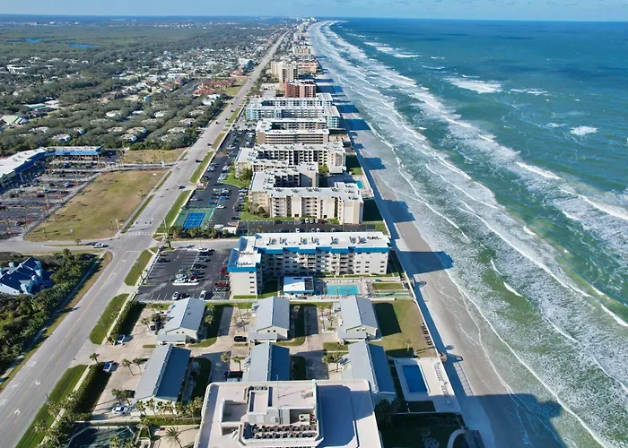 Zen Beach Retreat - Ocean View Townhouse -No Drive Beach