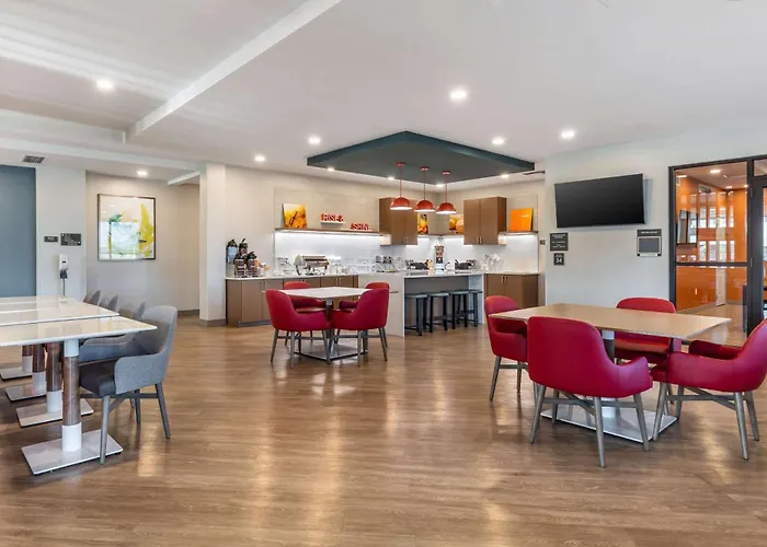Mainstay Suites Fort Myers East I-75
