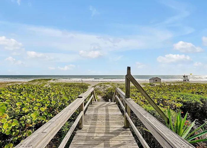 Stunning Beachfront Apartment Near Cocoa Beach Pier
