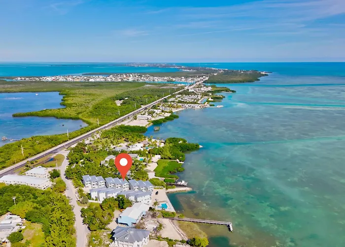 At The Sandbar - Oceanfront, Htd Pool, Dock, Gameroom