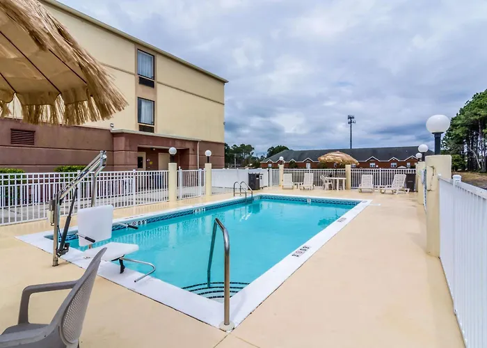 Comfort Inn & Suites Panama City North