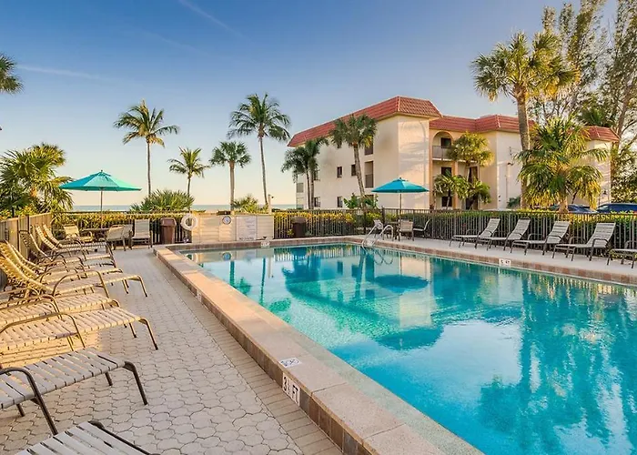 Ground Floor Condo Steps From The Beach Sanibel Island 3B1