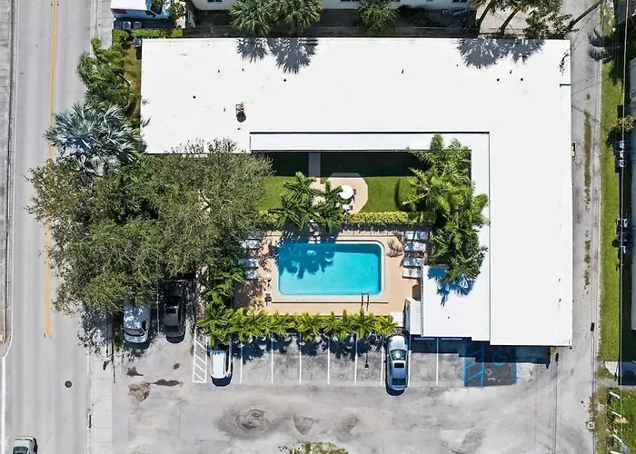 Cozy Studio In Lake Worth With Pool