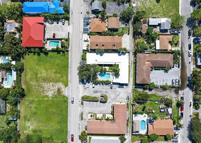 Cozy Studio In Lake Worth With Pool