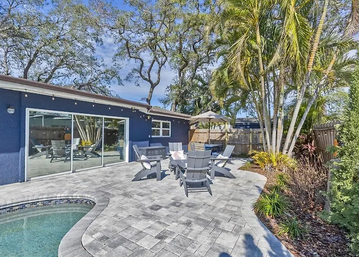 This Is The One! 3 King Beds - Heated Pool - 7 Min To Beach - Garage Game Room