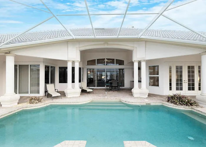Waterfront Bliss Retreat Sailboat Access And Heated Pool