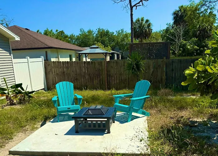 Superb Bonita Springs Residence Near Downtown