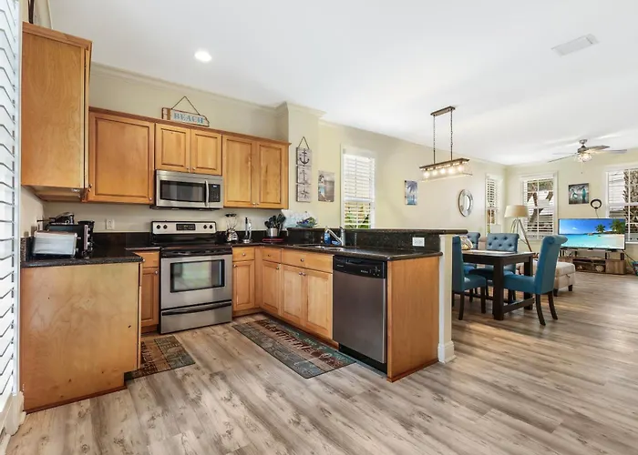 Anglers Reef Islamorada 2Br 3Ba Oceanview Home In Gated Community With Resort Style Pool, Private Beach And Marina