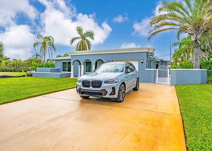 Wonderful Intracoastal Home Heated Pool Eastdelray