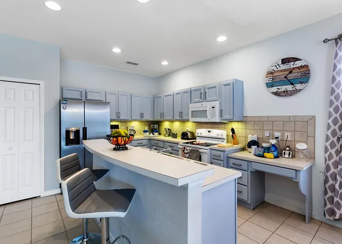 Gorgeous Davenport 5 Bed Villa With Pool Hot Tub