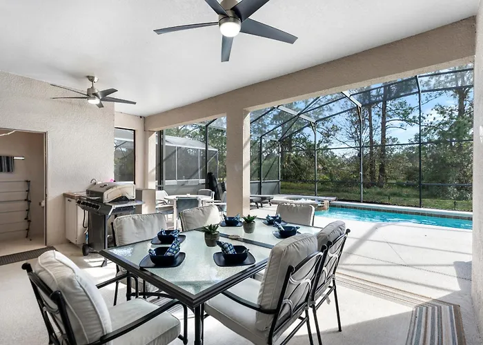 Gorgeous Davenport 5 Bed Villa With Pool Hot Tub