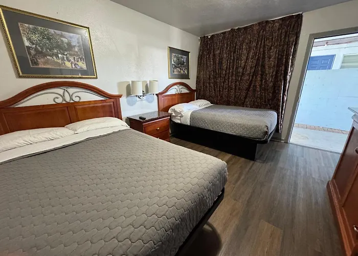 Royal Inn
