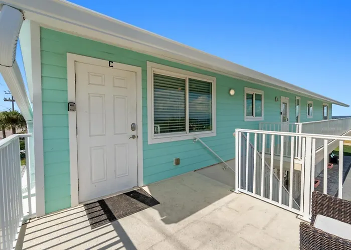 Steps To Flagler Beach! Cozy 1-Br Oceanfront Retreat Dog-Friendly
