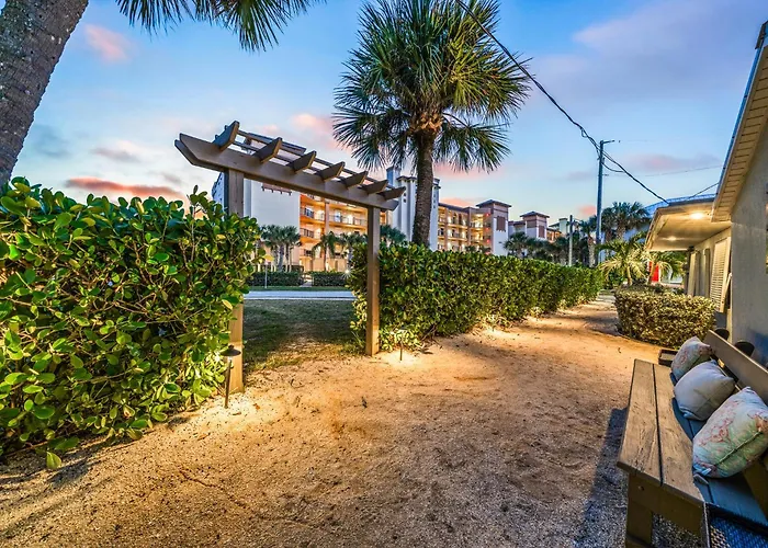 Wonderful Place Wprivate Patio Next To The Beach