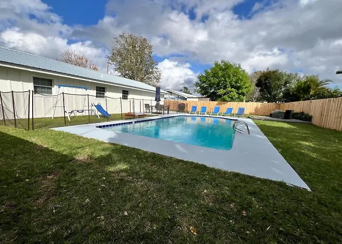 Kid-Friendly Home W Pool & Bbq