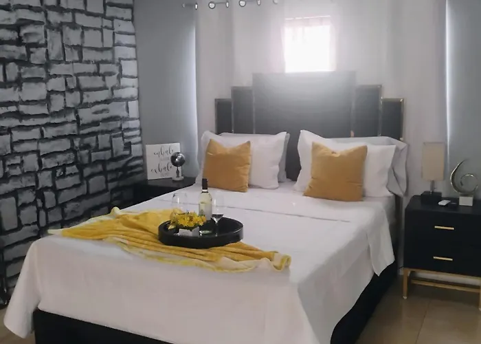 The Citrus Guesthouse In Tampa