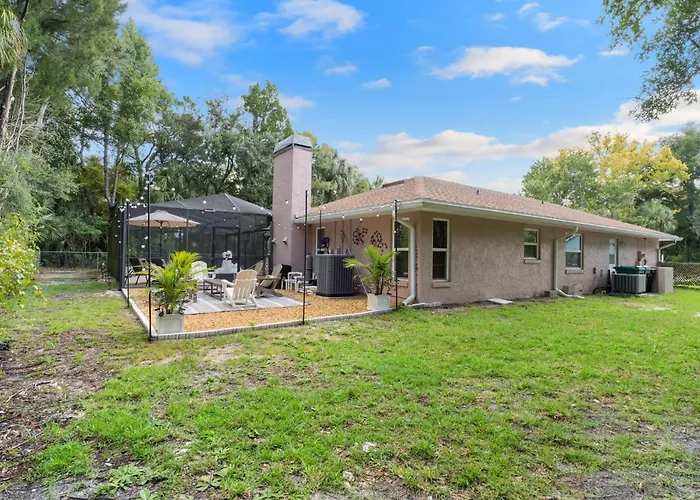 Minutes To Boat Ramps And Beach And Private Pool!