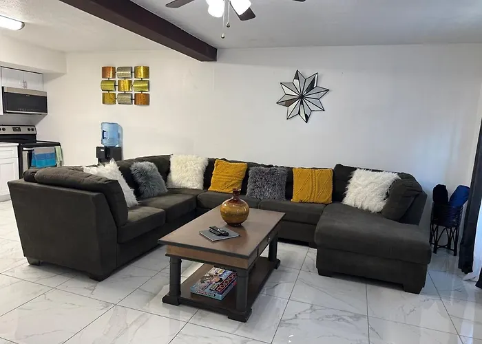 Huge In-Law Apt Beach Oasis- Private Entrance