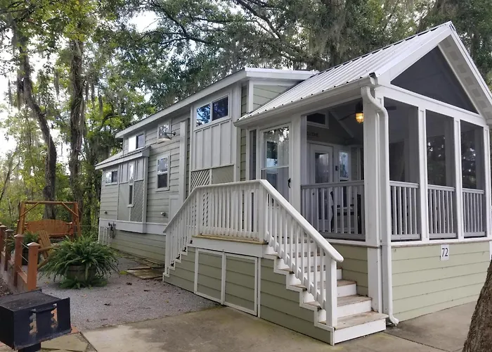 Live Oak Landing