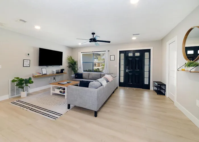 New 6Min To 3 Sister Springs, Spacious, Fun With Game Room