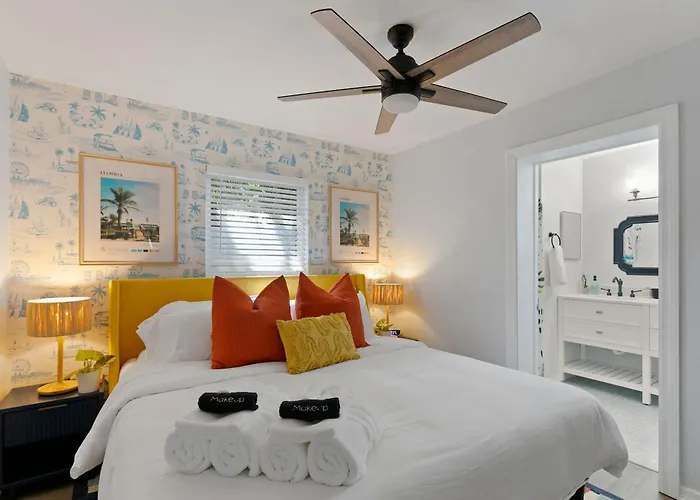 5 Min Beaches~Mini Golf~Pool Table~Pets~King Bed +