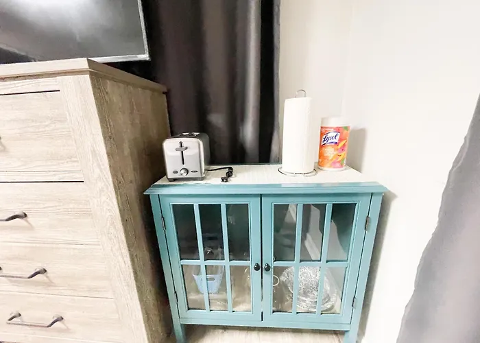 Beautiful Room In Prime Location